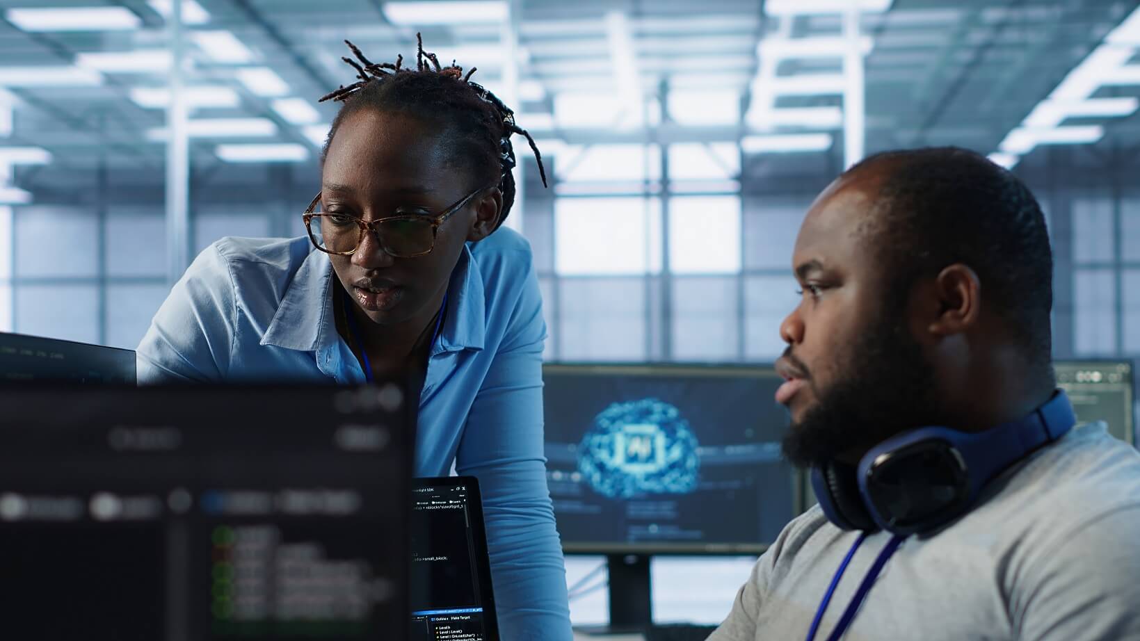 team-technicians-using-pc-check-system-failures-data-center